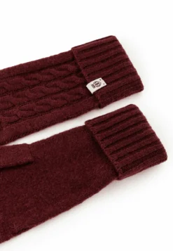 Cabled Charm Strickhandschuhe - mulberry (rot)