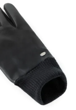 FC BAYERN CASUAL - black (schwarz)